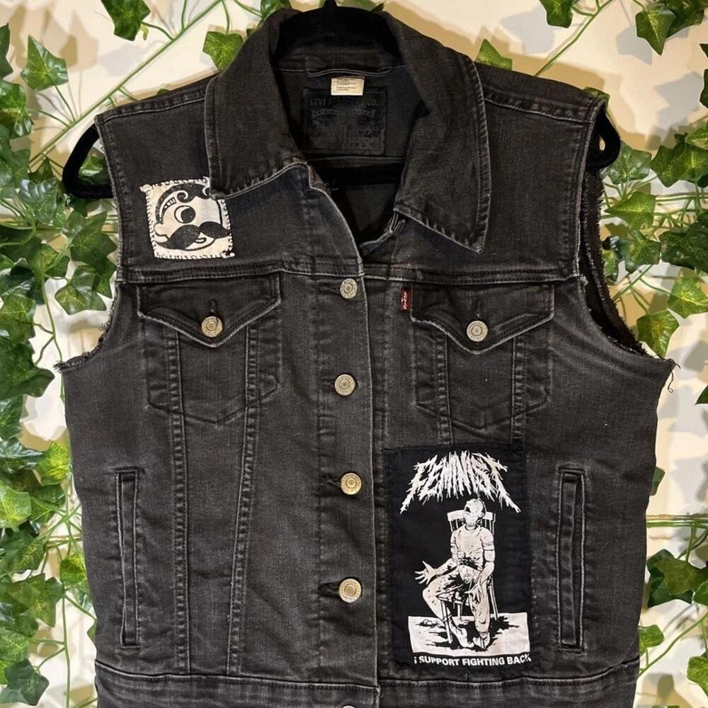 Levis black denim vest